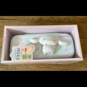 CINNAMOROLL-NWT Squishy Pencil Case